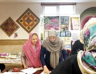 300 new Iranian female bosses contribute to economy after training program