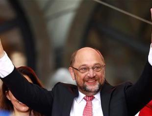 Eyes on Germany’s tight election race