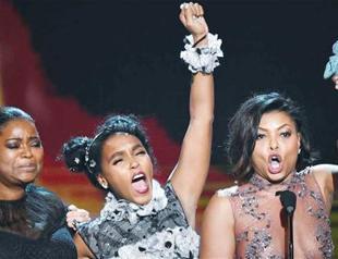 Study says most Hollywood films still exclude women, Hispanics