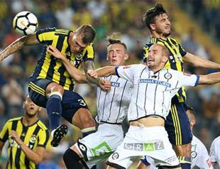 Fenerbahçe beats Sturm Graz in Europa League, advances to playoffs