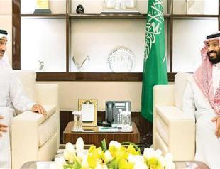 Saudis open border to Qatari pilgrims, Doha praises move