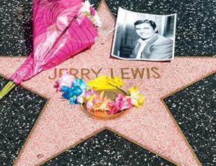 The king of low-brow comedy Jerry Lewis dies aged 91