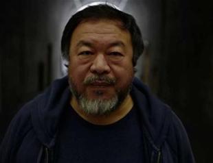 Ai Weiwei showcases refugee epic in Venice
