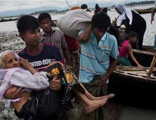 Nearly 90,000 Rohingya escape Myanmar violence as humanitarian crisis looms