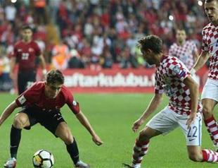 Turkey keeps World Cup hopes alive with win against Croatia