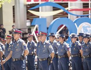 Philippines’ Duterte: Marcos is a hero