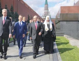 Low turnout, fraud claims mar Russia local elections