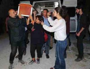 Mob attacks funeral of mother of jailed HDP deputy co-chair Tuğluk in Ankara