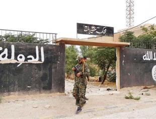 Syrian army, allies close in on ISIL in Deir al-Zor