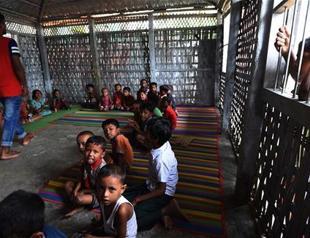 Rights group urges new sanctions on Myanmar over Rohingya crisis