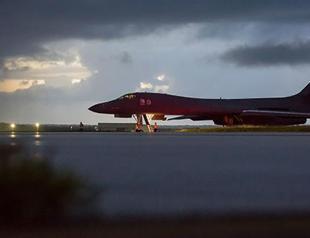 US warplanes fly off N. Korea coast in new show of force