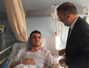 FM Çavuşoğlu calls Turkish citizen injured in Barcelona attack