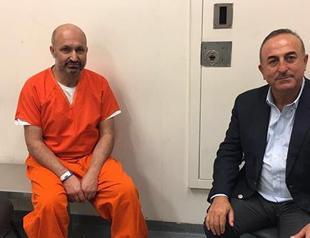 Turkish FM visits two Turks jailed in US for brawl during Erdoğan’s visit