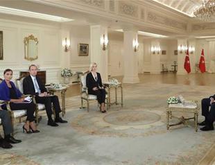 Prime Minister congratulates German Chancellor Merkel over election victory