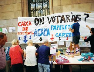 Spain targets polling stations in Catalonia referendum nears