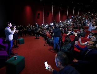 Turkish fans surprise Indian star Aamir Khan