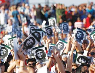Cubans mark death anniversary of Che