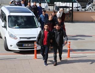 Police seek 70 military officers over Gülen links