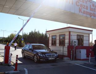 Arrested US Istanbul Consulate staff member meets with lawyers