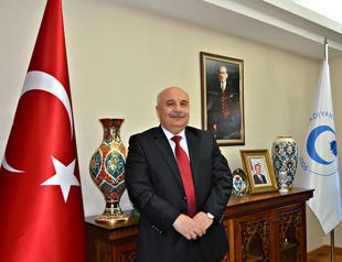 Turkish university rector claims shaking hands with women ‘more horrific than holding fire’