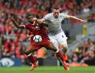 United, Chelsea aim to stamp authority in Champions League
