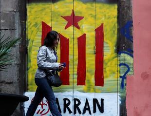 Spain to push ahead with suspending Catalan autonomy