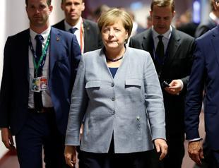 Merkel praises Turkey on refugees, ‘very worried’ about rule of law