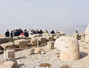 Mount Nemrut attracts 52,000 tourists in first nine months of this year