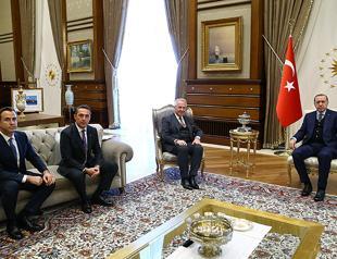 Turkeys leading business group pays visit to President Erdoğan