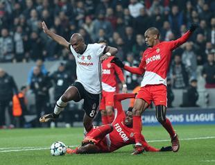 Beşiktaş made to wait for last-16 place