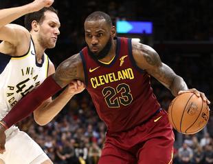 Struggling Cavaliers fall to Pacers, drop fourth in a row