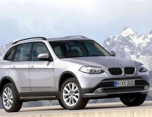 BMW recalls 1.4M vehicles due to risk of under-hood fires