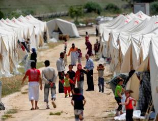 Turkey spends $30 billion on Syrian refugees: FM