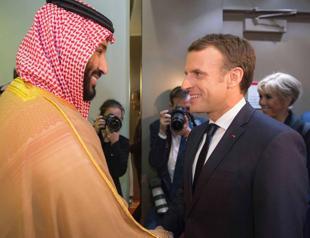 Frances Macron broaches Lebanon in surprise Saudi visit