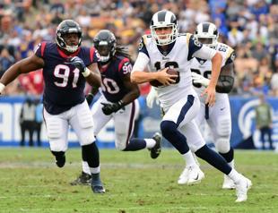 Resurgent Rams roll on, Cowboys stall
