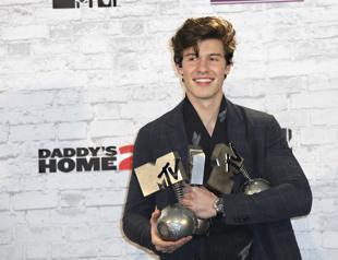Shawn Mendes, Eminem among winners at MTV awards