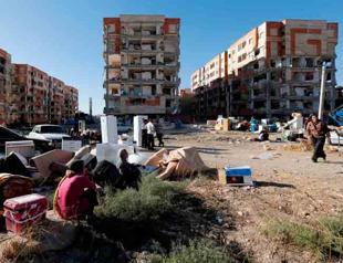 Iran pledges swift aid after major quake kills 530