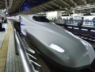 Japan railway deeply sorry after train leaves 20 seconds early