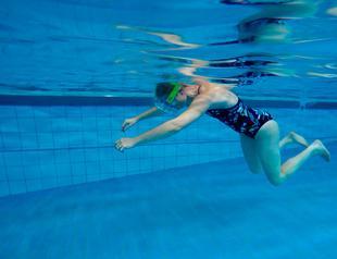 Swimming with dolphins in virtual reality to aid disabled