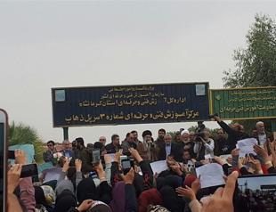 Iran’s supreme leader visits quake-hit area, urges more aid