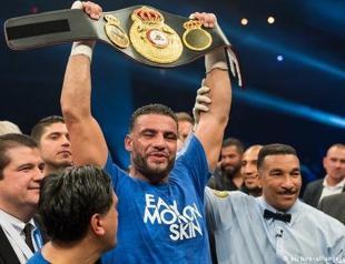 With two new hips, Charr beats Ustinov for heavyweight title