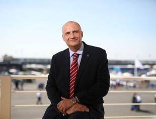 Airbus hires Rolls-Royce unit head to lead commercial aircraft sales