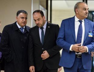 Assad negotiators arrive at Syria peace talks