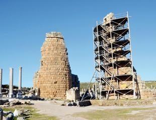 Historic towers to rise again in ancient Perge
