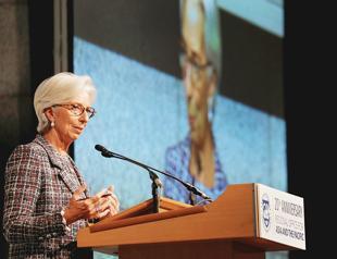 IMF approves new $88 bln credit line for Mexico