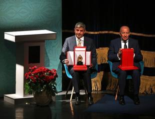 Iran gives Muslim scientist prize to Turkish-French, Iranian