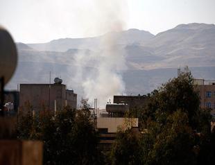 Saudi-led warplanes pound Yemeni capital after rebels kill Saleh