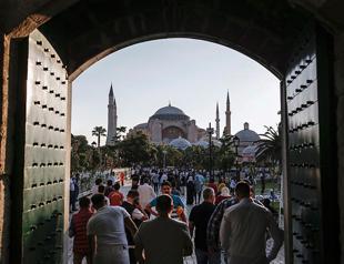 AKP MP proposes reconversion of Hagia Sophia into mosque after Trump’s Jerusalem decision