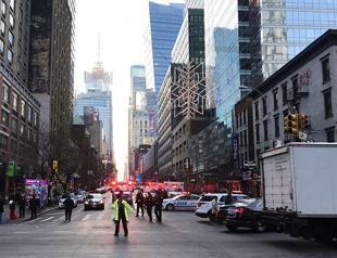 Explosion rocks New York commuter hub, one suspect in custody