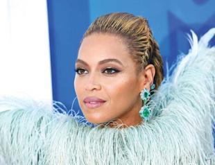 After near decade, Beyonce back on top of US song chart